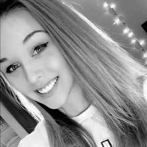 Meet your Posher, Jocelyn